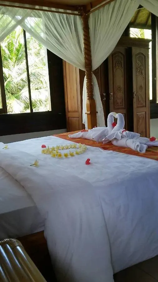 Hotel Kishi-Kishi Ubud 4*,