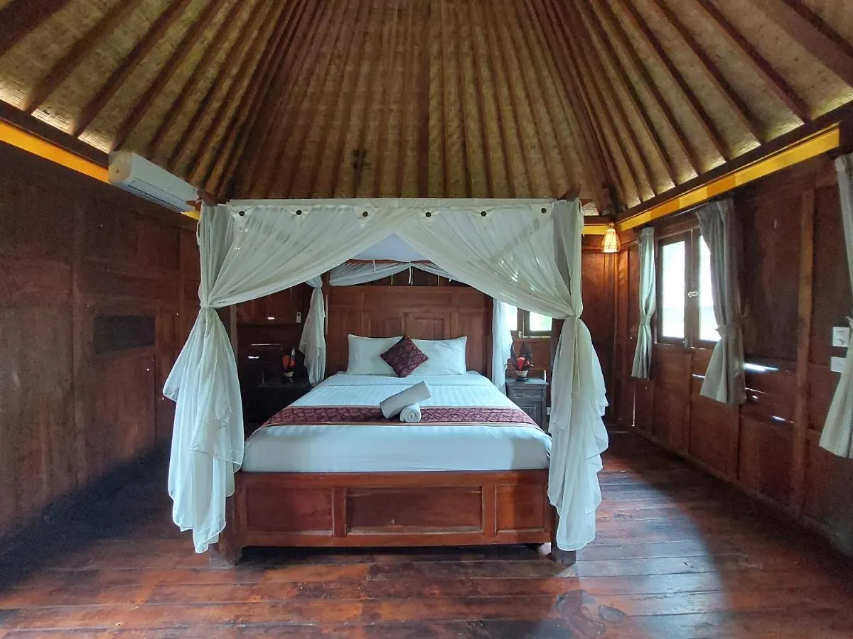 Hotel Kishi-Kishi Ubud 4*,